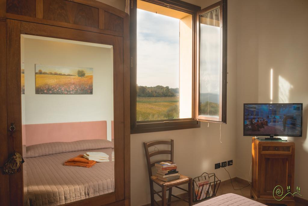 Locanda Camera Con Vista Bed and Breakfast Faenza Rum bild