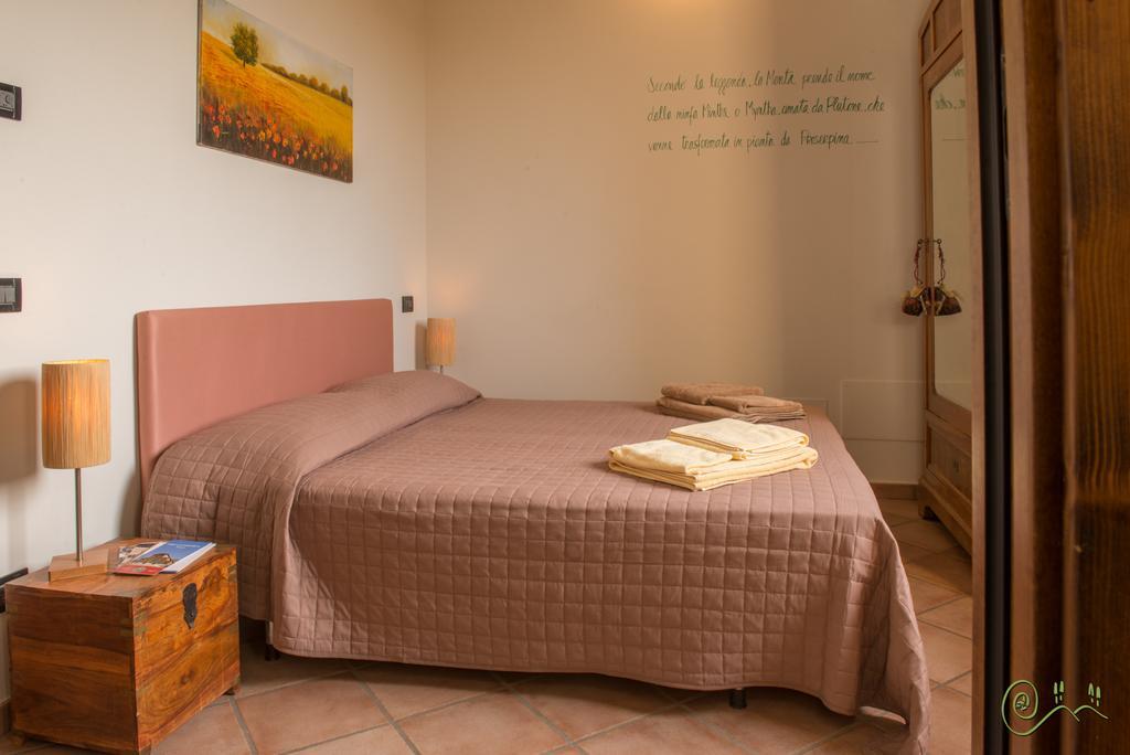 Locanda Camera Con Vista Bed and Breakfast Faenza Rum bild